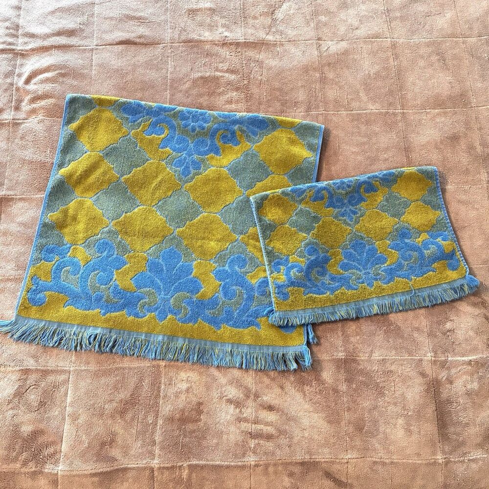 2 Vintage JC Penney Fashion Manor Bath Hand Towel Set MCM Blue Avocado Olive